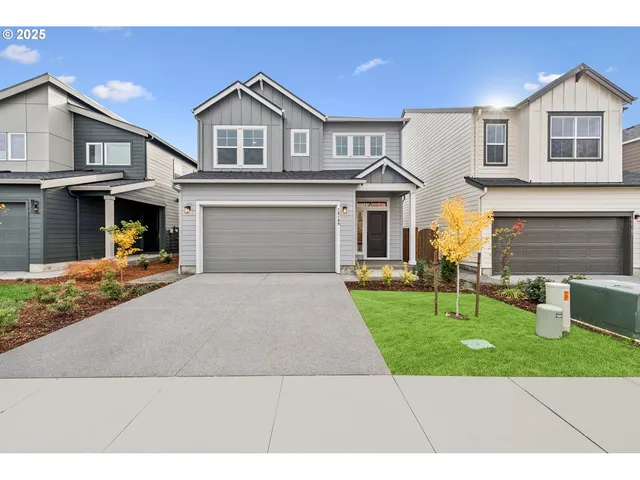 $608,548 | 18109 Northeast 17th Street, Vancouver, WA 98684