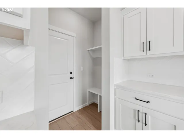 $608,548 | 18109 Northeast 17th Street, Vancouver, WA 98684