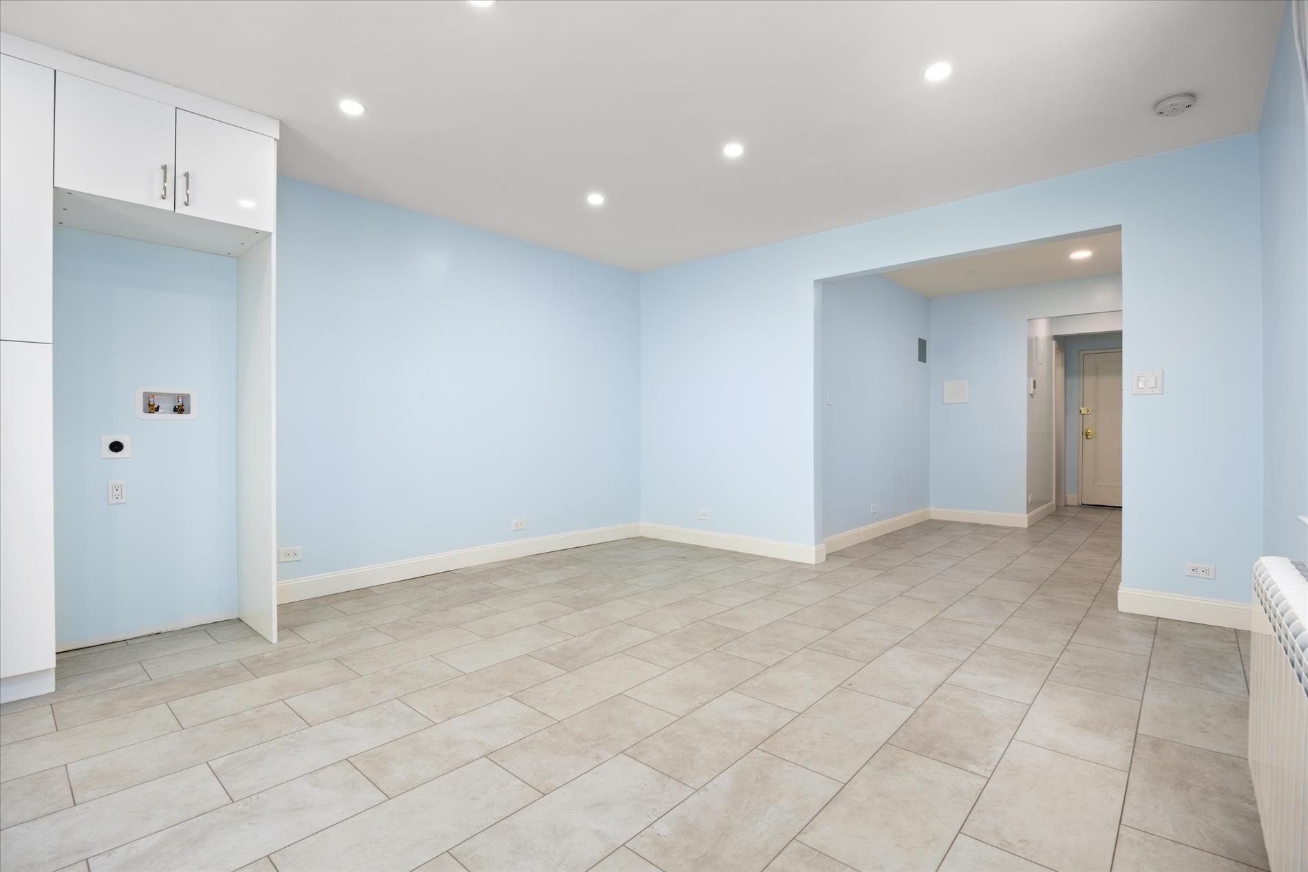 25 Indian Road, Unit 2A Manhattan, NY 10034 - Photo 5 of 19