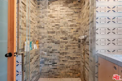 $1,035,000 | 52 Paradise Cove Road, Malibu, CA 90265