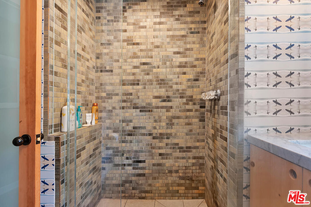 52 Paradise Cove Road Malibu, CA 90265 - Photo 23 of 39