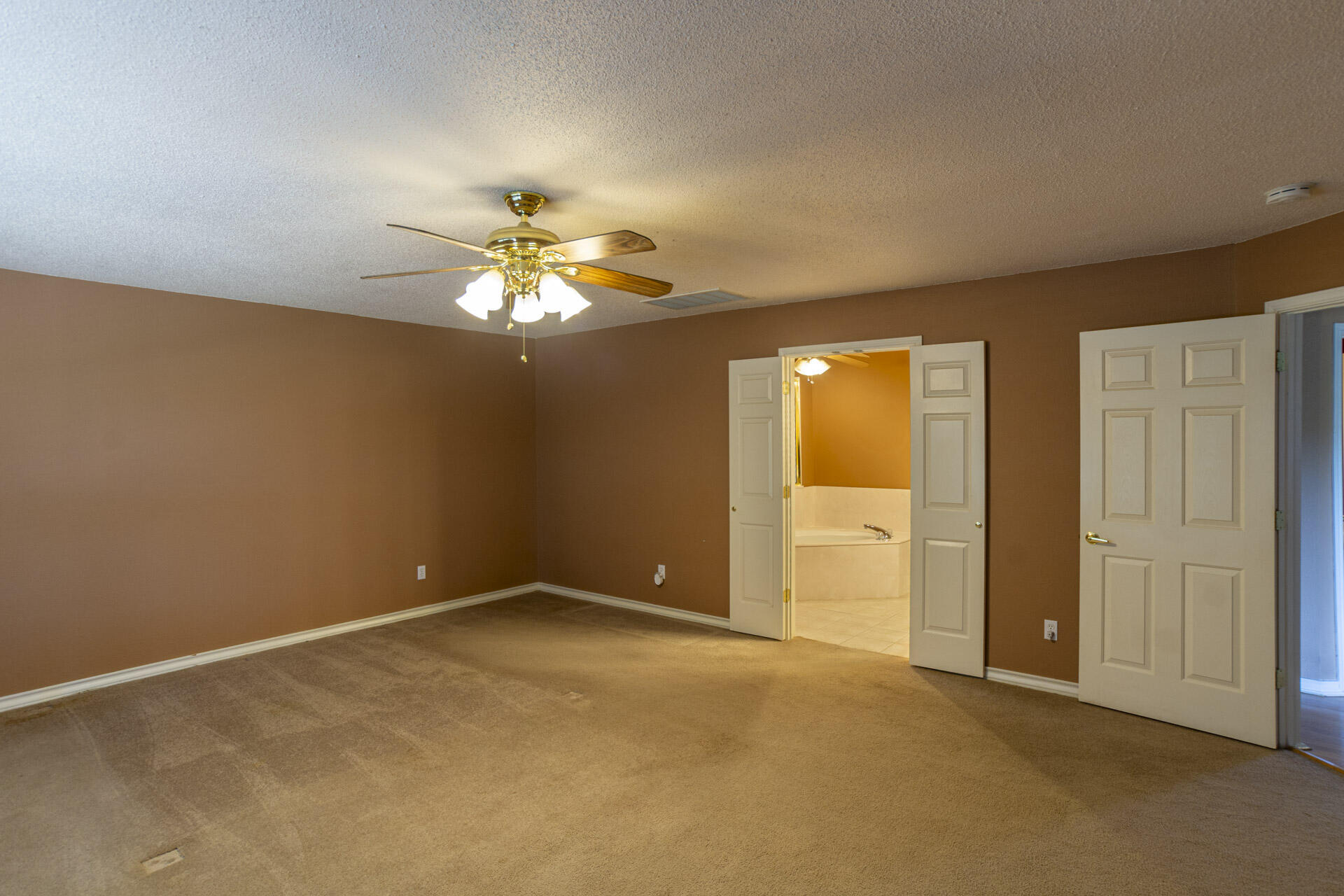 31 Arapaho Road Ransom Canyon, TX 79366 - Photo 19 of 75 31 Arapaho Dr-23