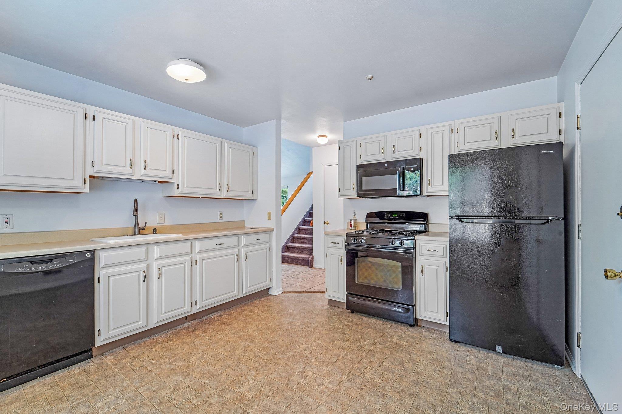 50 Olde Wagon Road Warwick, NY 10990 - Photo 11 of 36