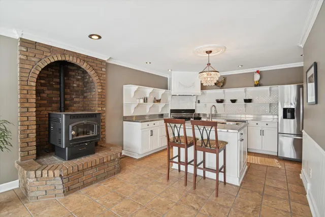 $970,000 | 17490 G-Drive North, Marshall, MI 49068