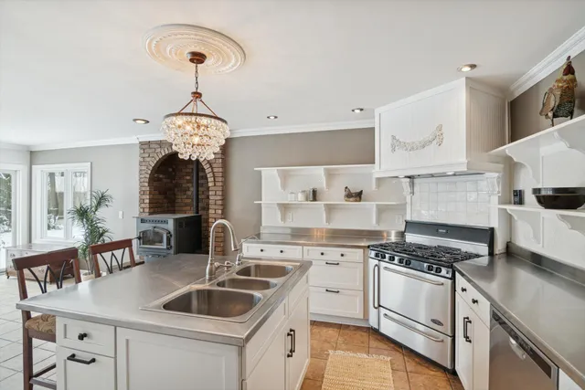 $970,000 | 17490 G-Drive North, Marshall, MI 49068