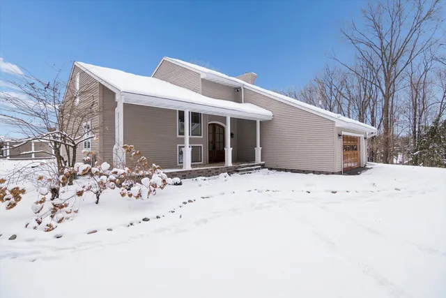 $970,000 | 17490 G-Drive North, Marshall, MI 49068