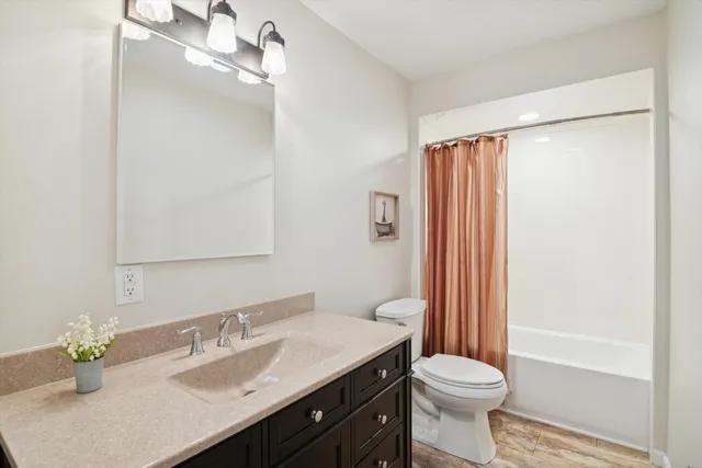 $970,000 | 17490 G-Drive North, Marshall, MI 49068