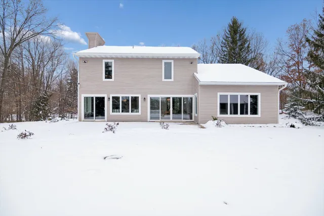 $970,000 | 17490 G-Drive North, Marshall, MI 49068