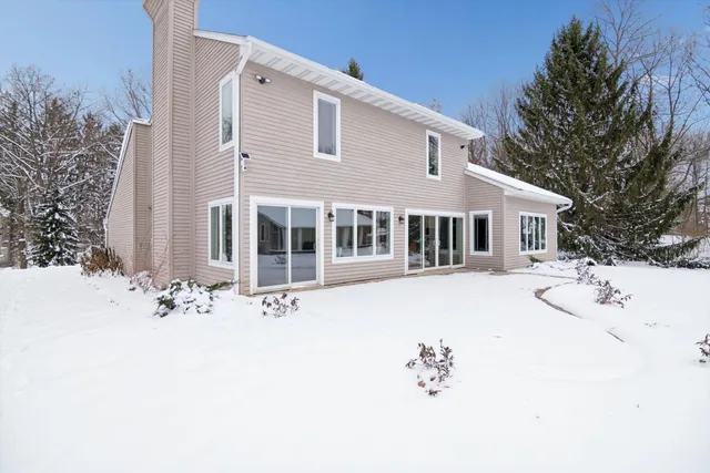 $970,000 | 17490 G-Drive North, Marshall, MI 49068