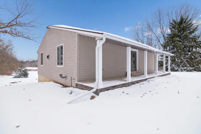 $970,000 | 17490 G-Drive North, Marshall, MI 49068