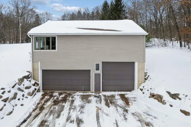 $970,000 | 17490 G-Drive North, Marshall, MI 49068