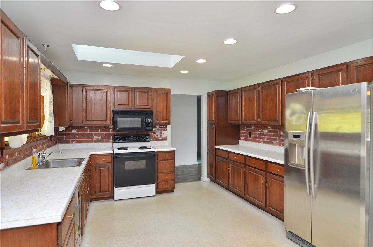 26 Juniper Meadow Road Danbury, NH 03230 - Photo 2 of 20