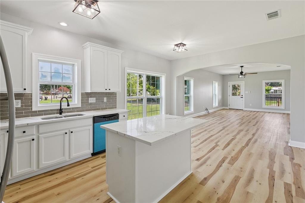 1404 Alexander Avenue Arabi, LA 70032 - Photo 12 of 27