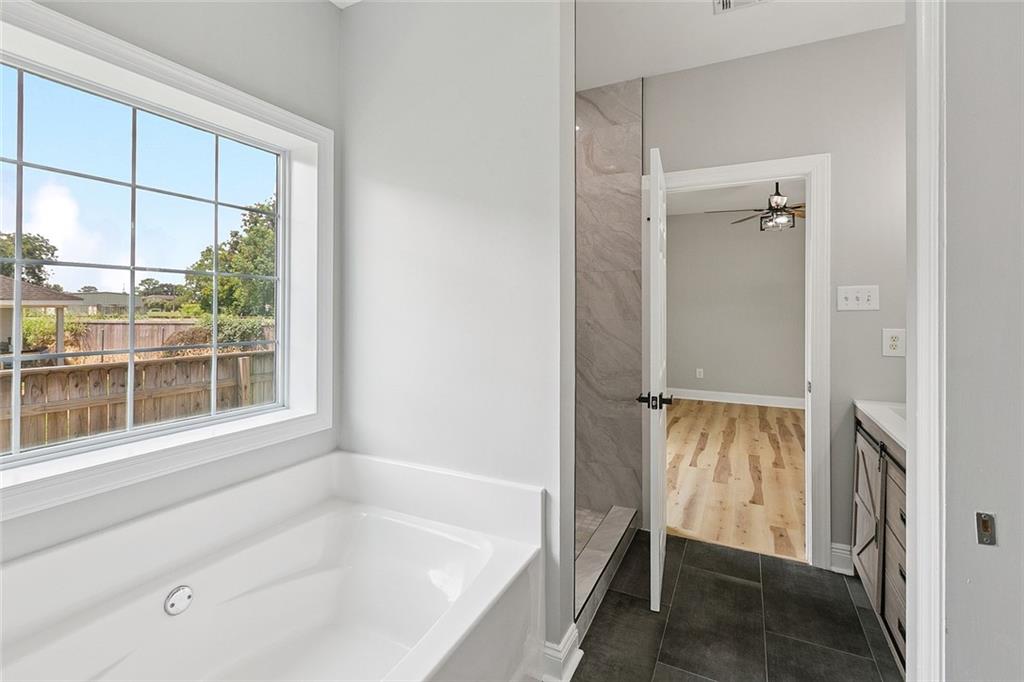 1404 Alexander Avenue Arabi, LA 70032 - Photo 16 of 27