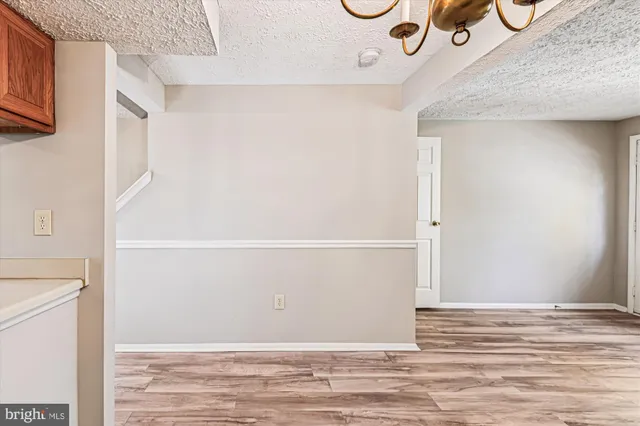 a view of a livingroom with an empty space