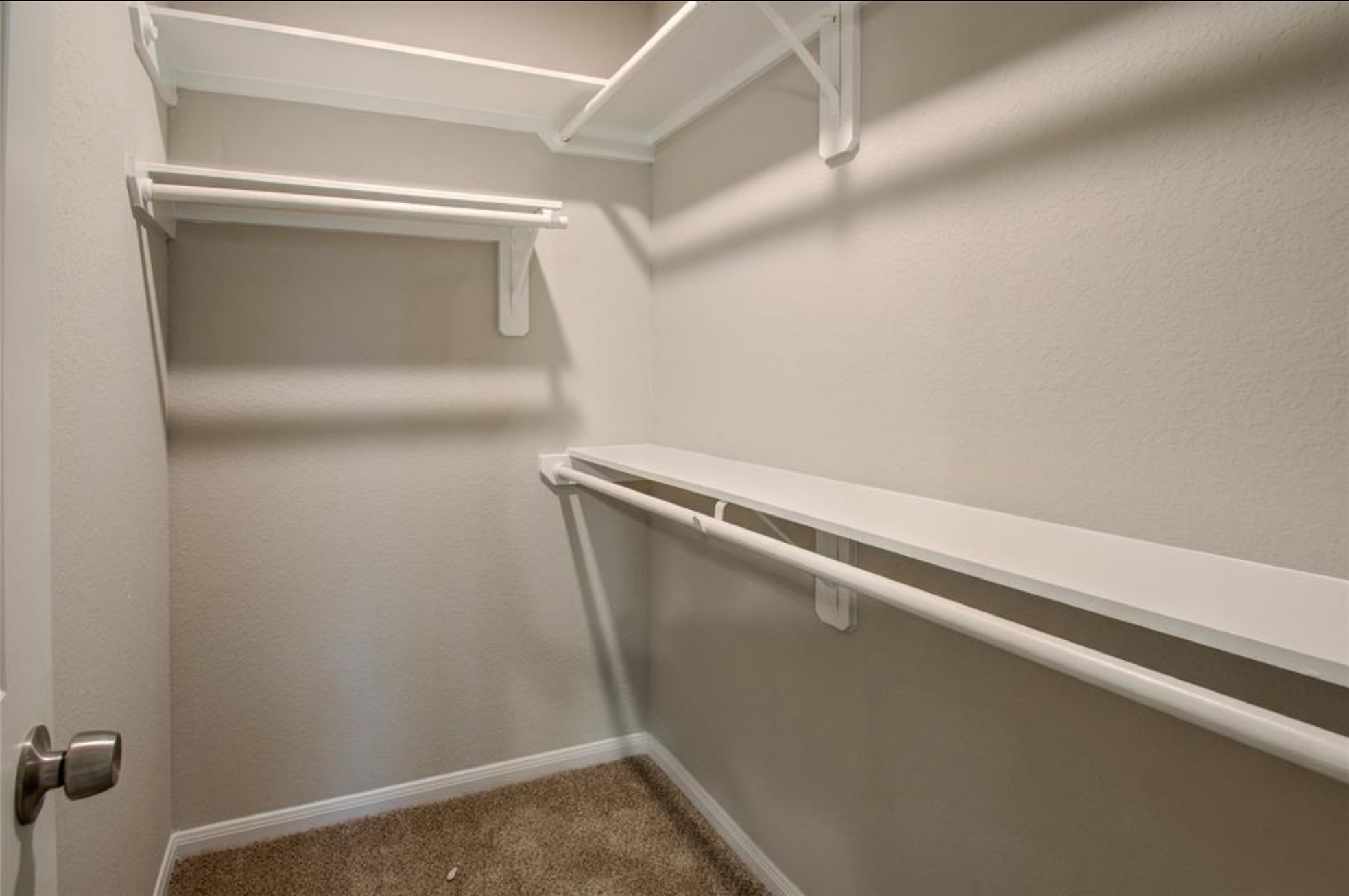 8209 Westcott Road Houston, TX 77016 - Photo 15 of 19 a close view of closet