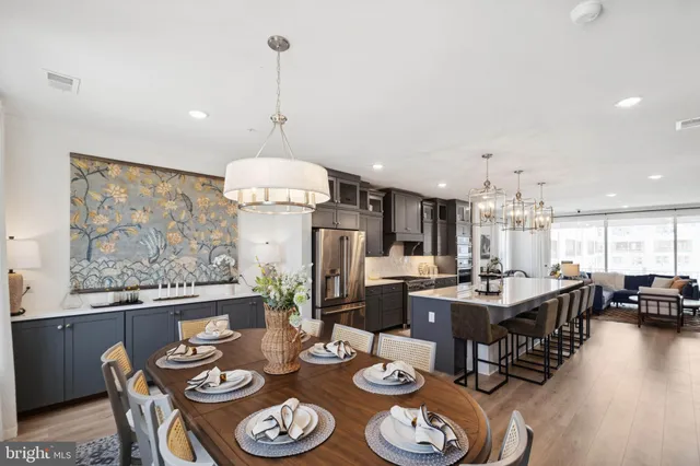 $696,999 | 14951 Deco Circle, Chantilly, VA 20151