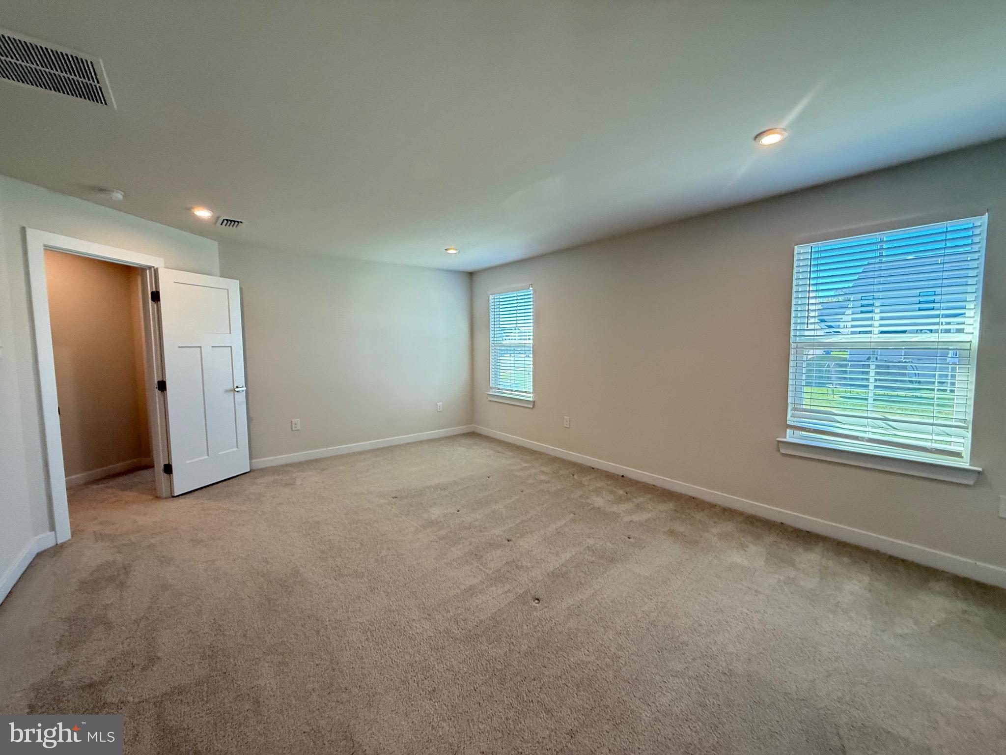 1045 Miles Court Cheltenham, PA 19012 - Photo 18 of 41