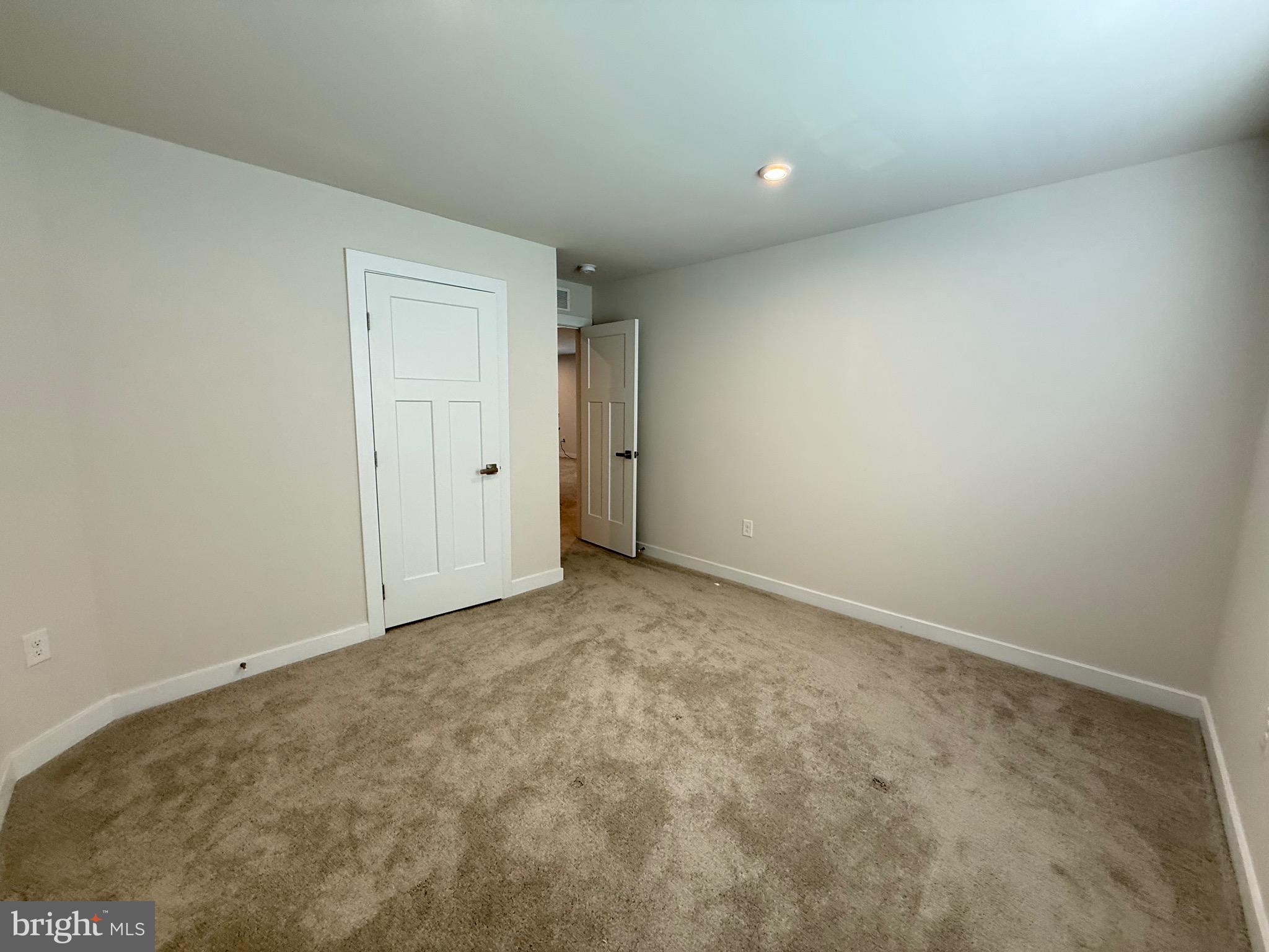 1045 Miles Court Cheltenham, PA 19012 - Photo 21 of 41