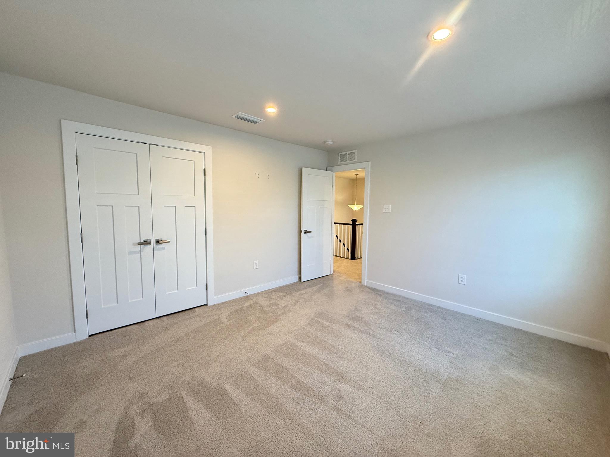 1045 Miles Court Cheltenham, PA 19012 - Photo 25 of 41