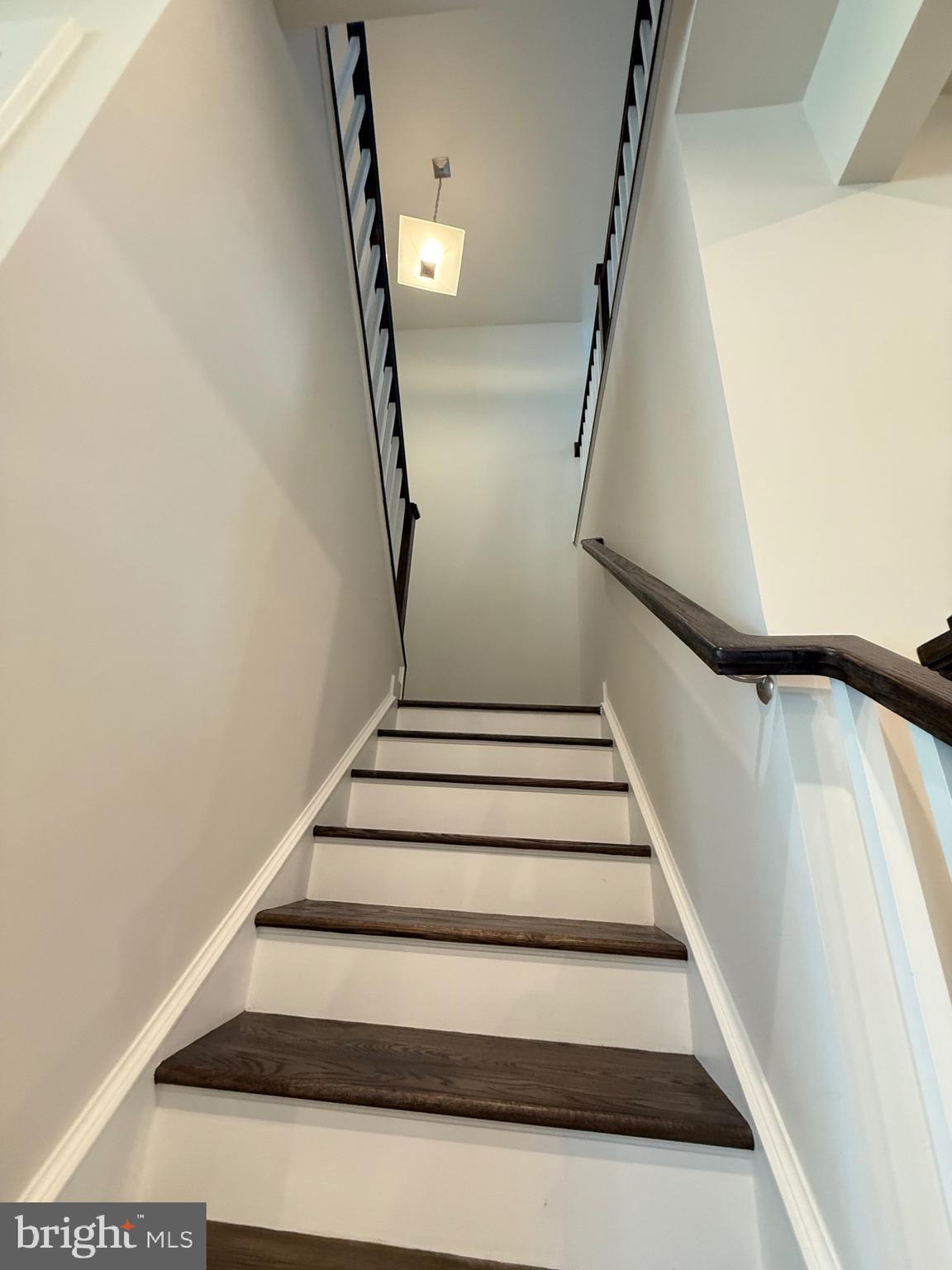 1045 Miles Court Cheltenham, PA 19012 - Photo 30 of 41