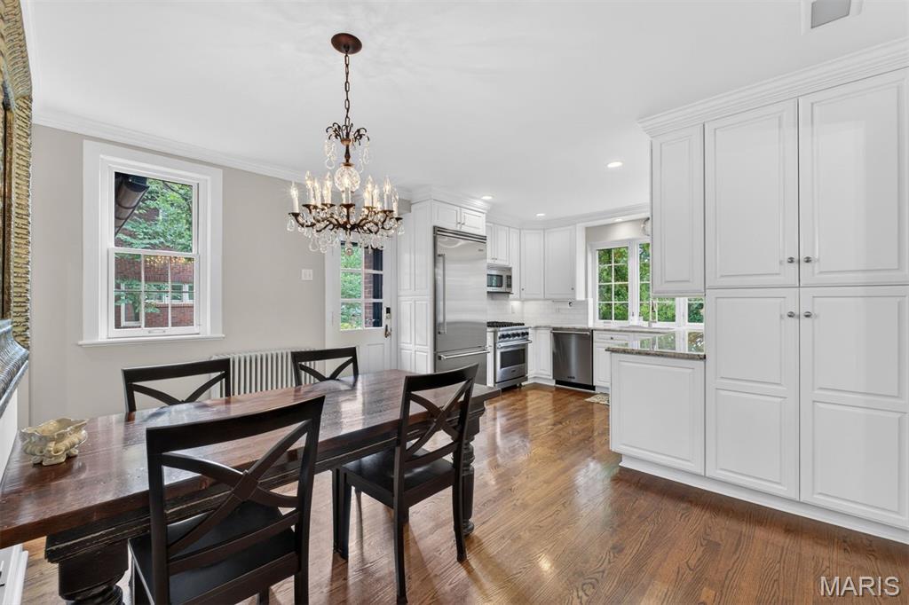 6 Ridgemoor Drive Clayton, MO 63105 - Photo 11 of 40