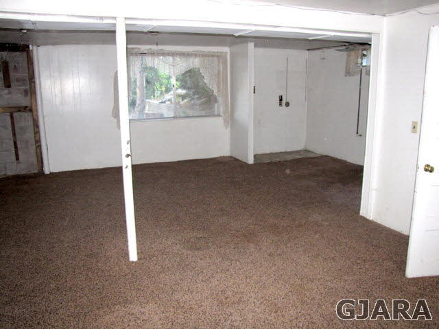 998 21 Road Grand Junction, CO 81505 - Photo 11 of 26 an empty room with windows