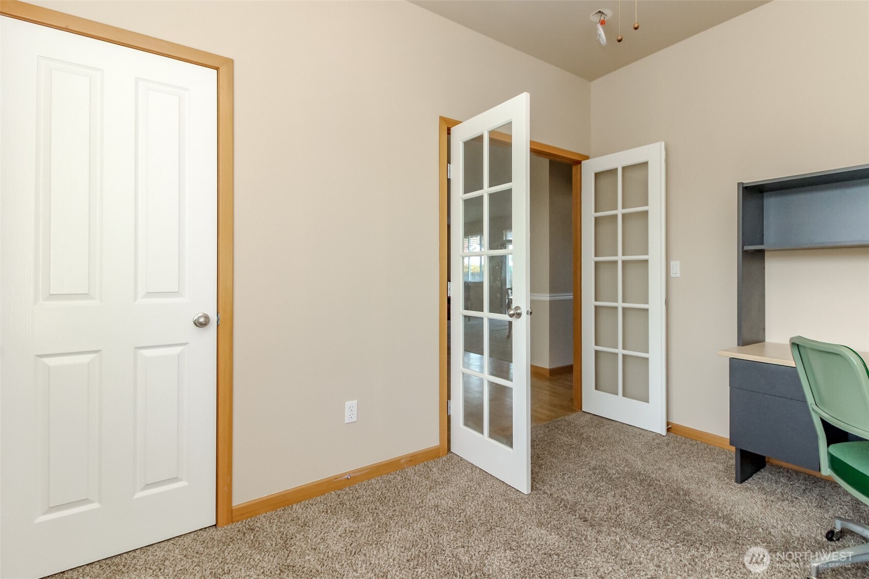 1113 O'Farrell Lane Northwest Orting, WA 98360 - Photo 17 of 36 an empty room with windows