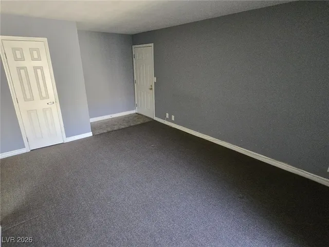 $1,098 | 5060 Indian River Drive, Unit 370, Las Vegas, NV 89103