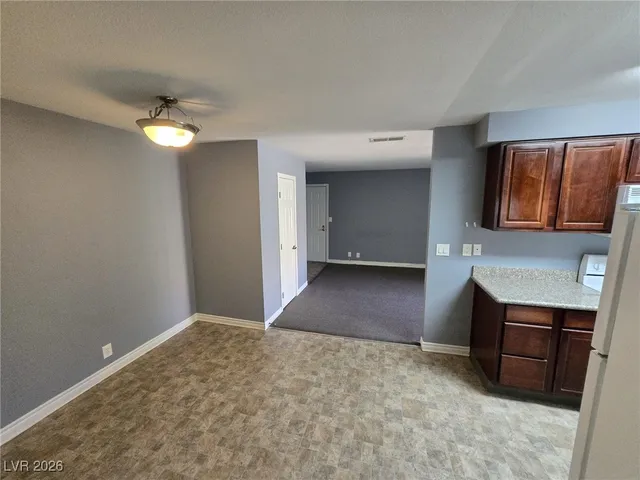 $1,098 | 5060 Indian River Drive, Unit 370, Las Vegas, NV 89103
