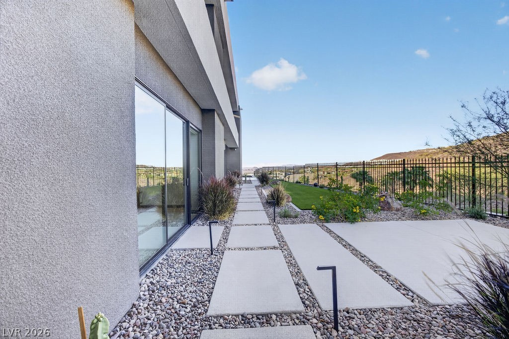 1456 Solitude Ridge Drive Henderson, NV 89012 - Photo 19 of 94