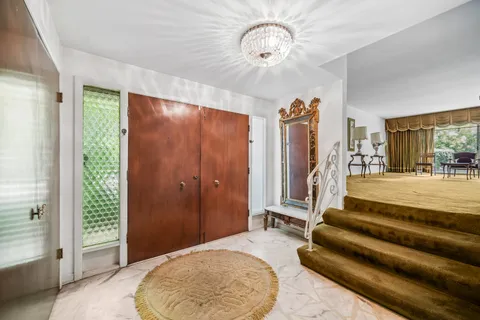$499,000 | 2419 Lake Avenue, Wilmette, IL 60091