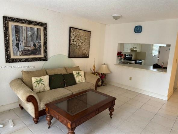 8517 Northwest 7th Street, Unit 304 Miami, FL 33126 - Photo 2 of 6