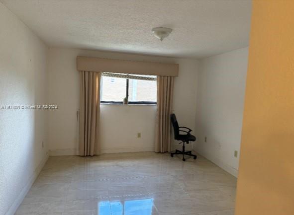 8517 Northwest 7th Street, Unit 304 Miami, FL 33126 - Photo 4 of 6