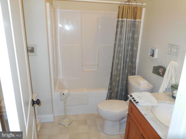 6213 Partlow Road Spotsylvania, VA 22551 - Photo 27 of 30 Bath