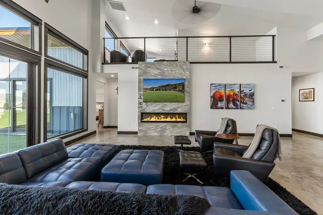 $1,500,000 | 29249 Rock Land Way East, Unit 29249 ROCK LAND WAY EAST, Seven Bays, WA 99122