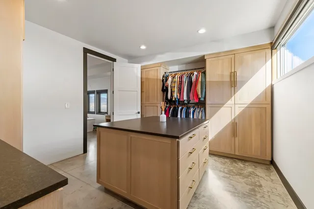 $1,500,000 | 29249 Rock Land Way East, Unit 29249 ROCK LAND WAY EAST, Seven Bays, WA 99122