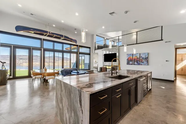 $1,500,000 | 29249 Rock Land Way East, Unit 29249 ROCK LAND WAY EAST, Seven Bays, WA 99122