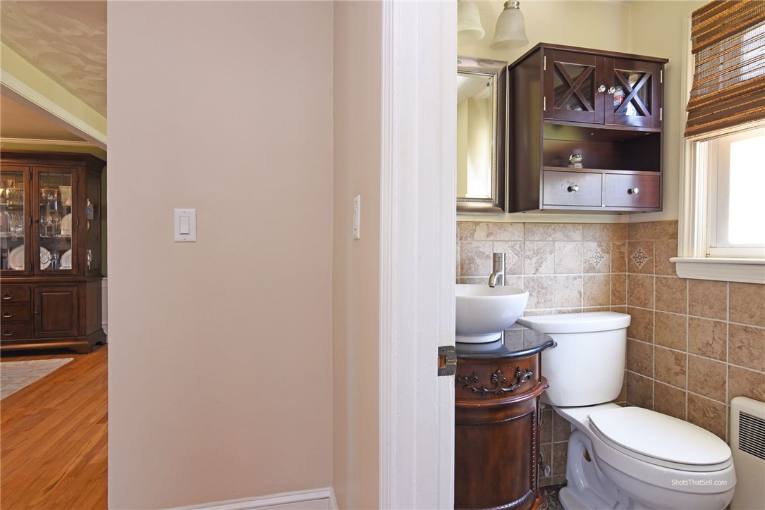 142 Lansdowne Road Warwick, RI 02888 - Photo 24 of 36 Gallery Image 24