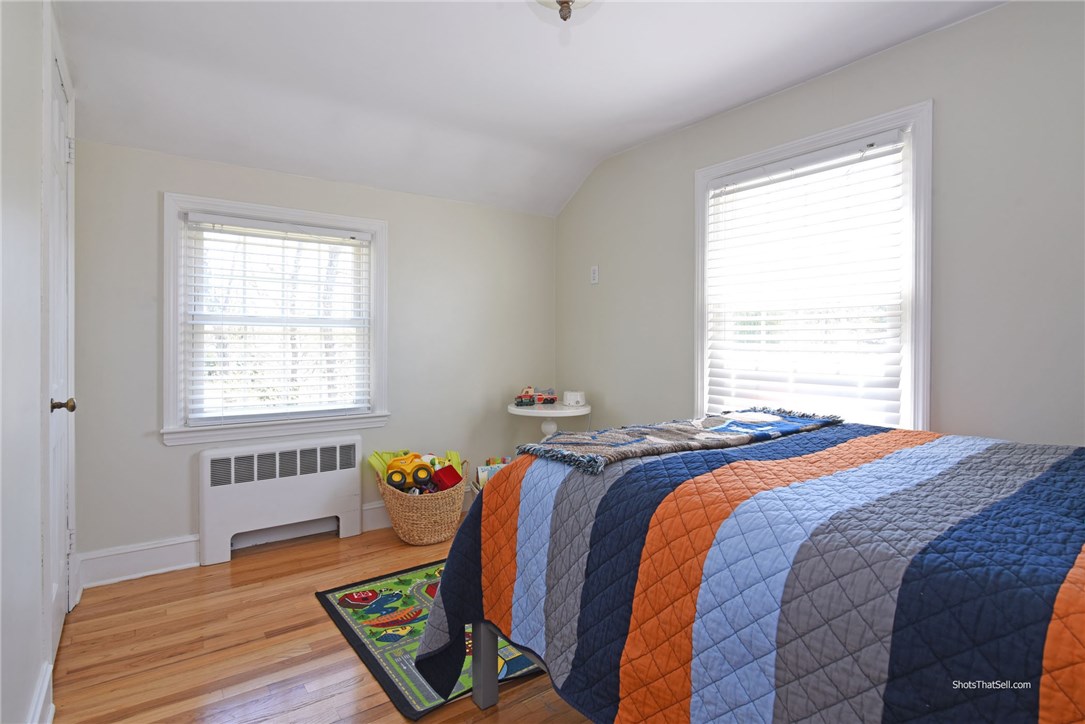142 Lansdowne Road Warwick, RI 02888 - Photo 32 of 36 Gallery Image 32