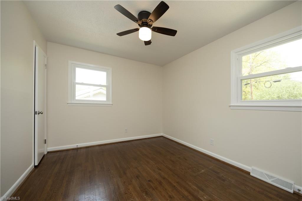 321 Clapp Street Graham, NC 27253 - Photo 19 of 34