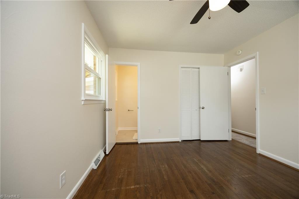 321 Clapp Street Graham, NC 27253 - Photo 20 of 34