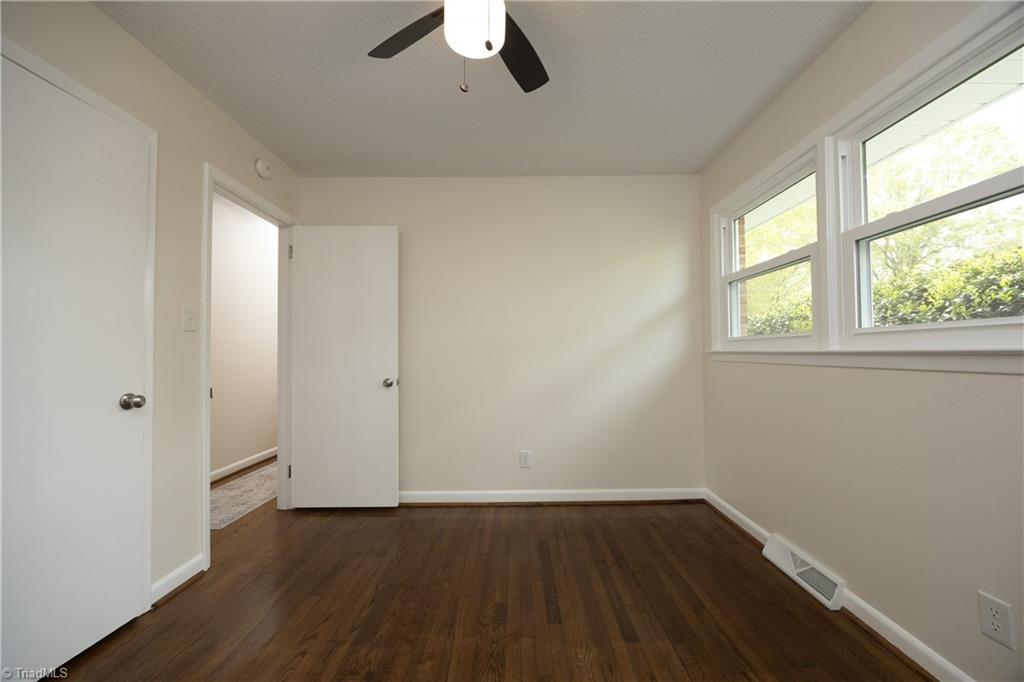 321 Clapp Street Graham, NC 27253 - Photo 23 of 34