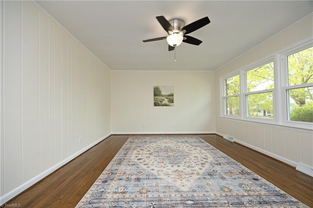 321 Clapp Street Graham, NC 27253 - Photo 5 of 34