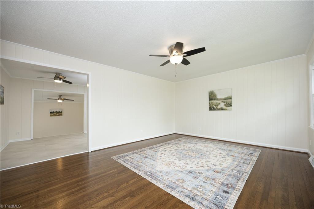 321 Clapp Street Graham, NC 27253 - Photo 6 of 34