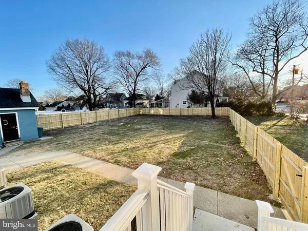 $1,925 | 308 Cooper Street, Unit 3, Westmont, NJ 08108