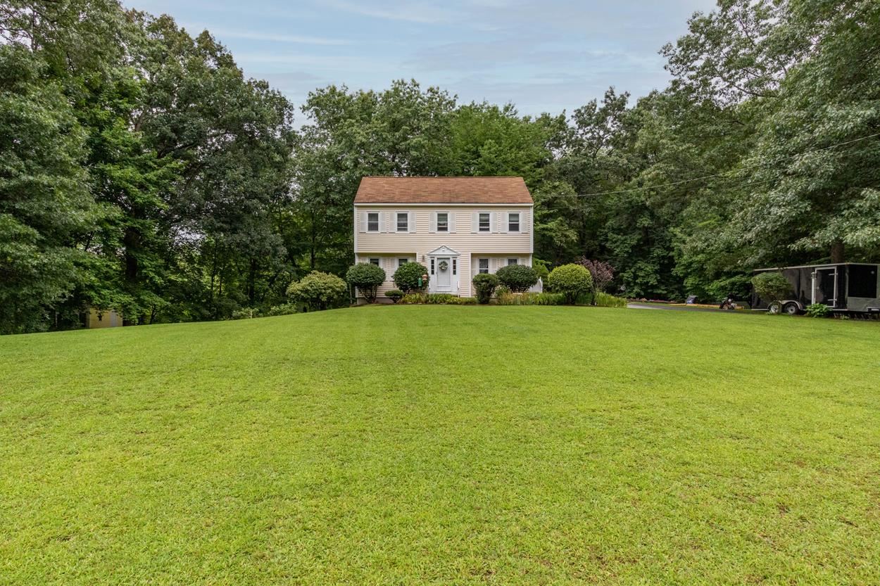 10 Greenwich Road Litchfield, NH 03052 - Photo 4 of 40