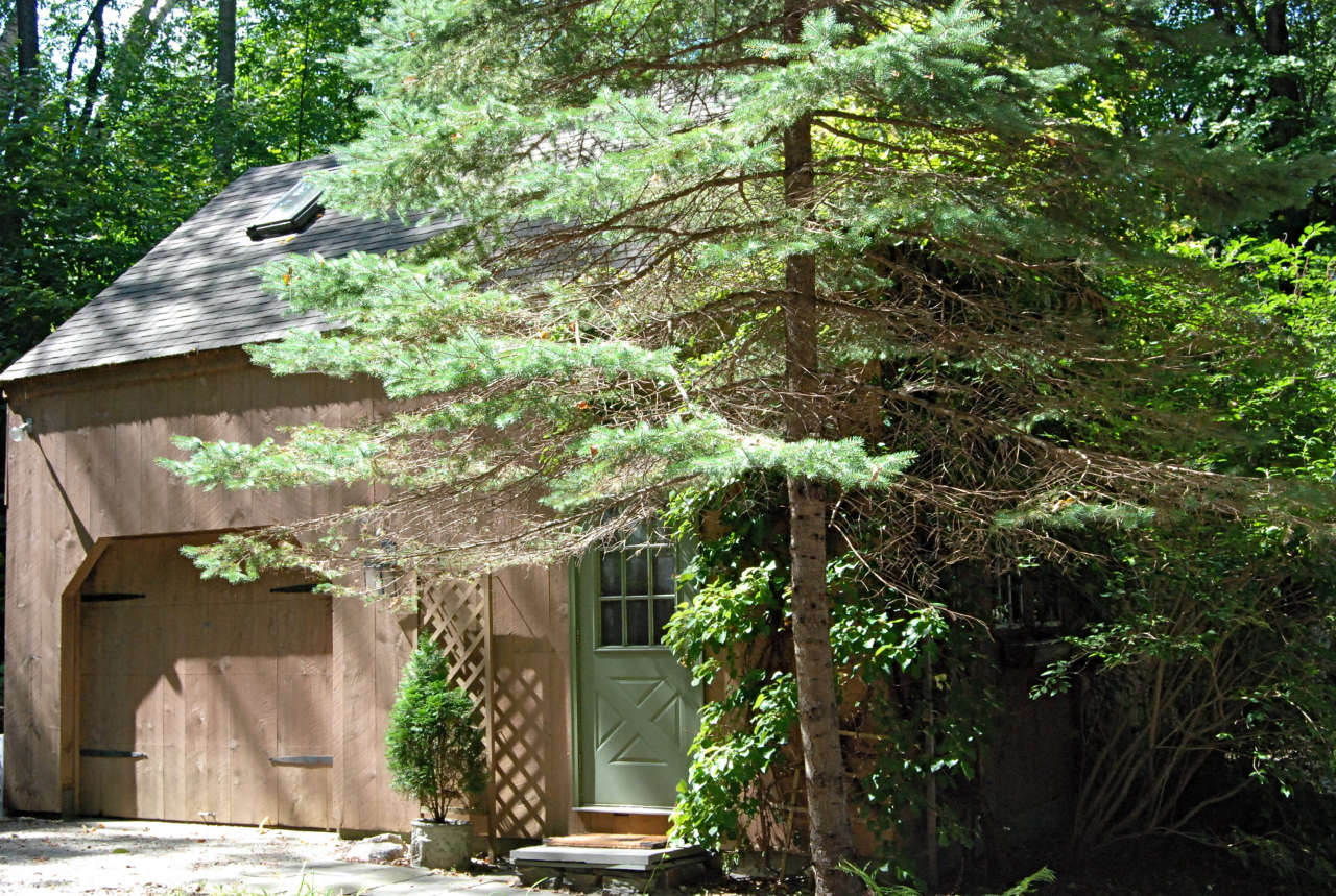 40 Bidwell Road Monterey, MA 01245 - Photo 12 of 37 GARAGE