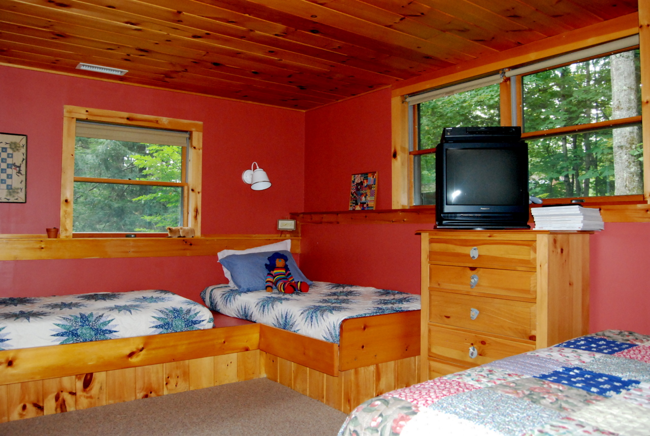 40 Bidwell Road Monterey, MA 01245 - Photo 28 of 37 GUEST BEDROOM