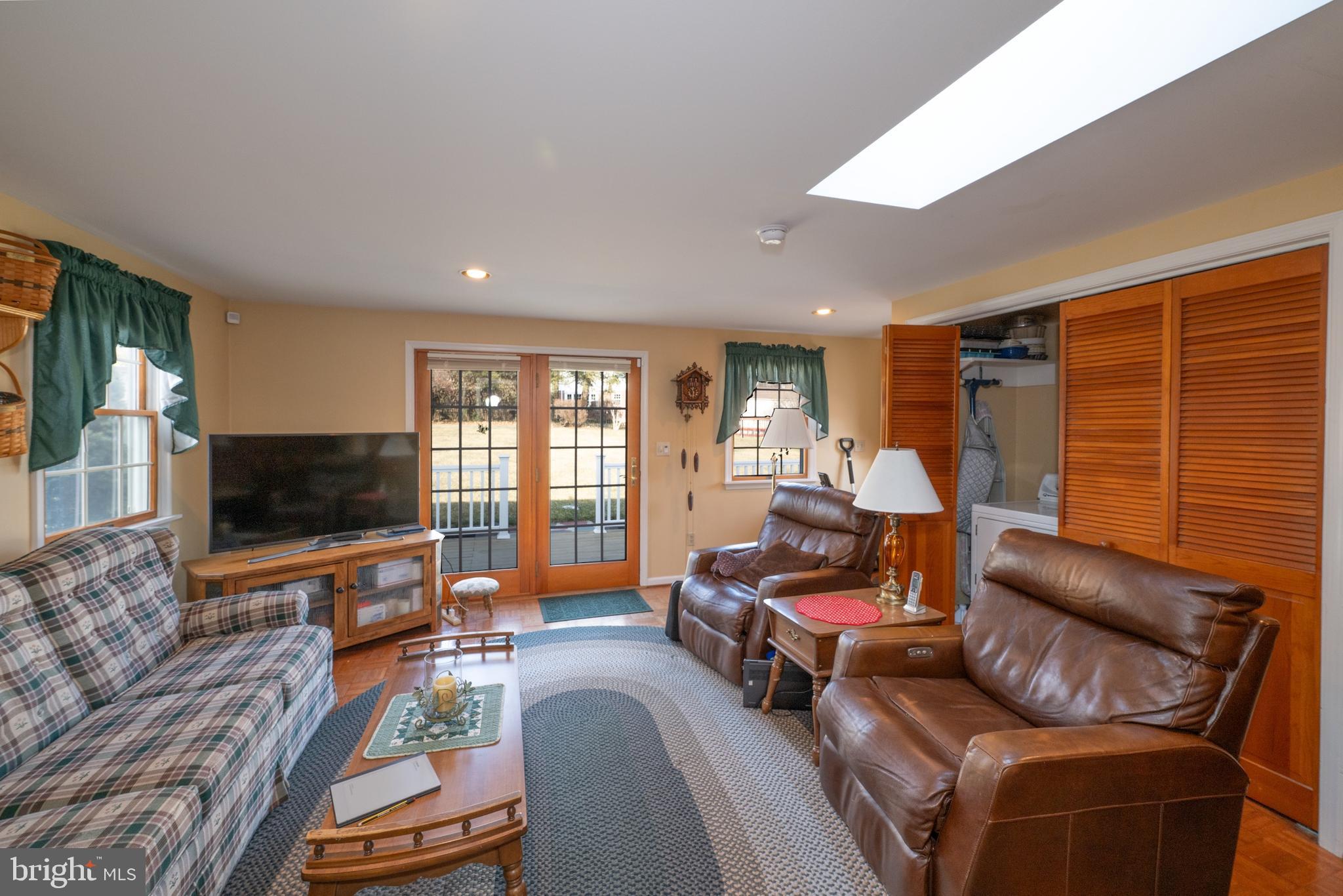 1848 Ridgelawn Avenue Bethlehem, PA 18018 - Photo 15 of 39